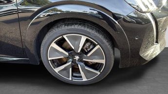 Peugeot 208 50kWh GT Premium Hatchback 5dr Electric Auto (136 ps)
