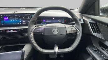Vauxhall Grandland Electric 73kWh GS SUV 5dr Electric Auto (213 ps)