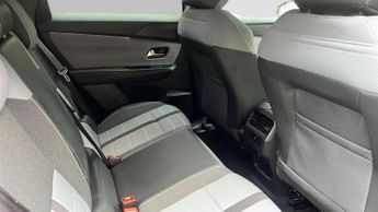 Vauxhall Grandland Electric 73kWh GS SUV 5dr Electric Auto (213 ps)
