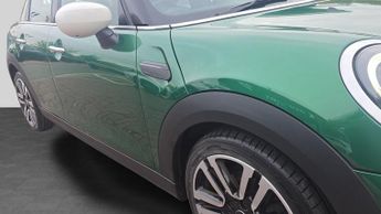 Mini Hatch 1.5 Cooper Exclusive Hatchback 5dr Petrol Steptronic Euro 6 (s/s
