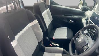 Citroen Berlingo 52kWh PLUS M MPV 5dr Electric Auto (11kW Charger) (136 ps)