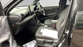 Toyota Yaris Cross 1.5 VVT-h Design SUV 5dr Petrol Hybrid E-CVT Euro 6 (s/s) (116 p