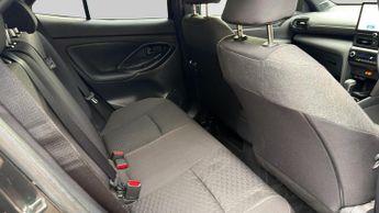 Toyota Yaris Cross 1.5 VVT-h Design SUV 5dr Petrol Hybrid E-CVT Euro 6 (s/s) (116 p