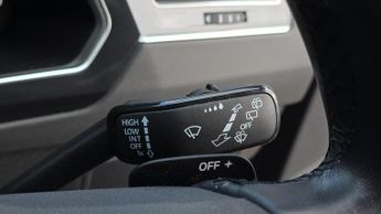 Volkswagen Tiguan 1.4 TSI 13kWh Life SUV 5dr Petrol Plug-in Hybrid DSG Euro 6 (s/s