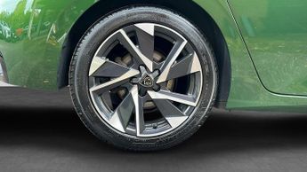 Peugeot 308 1.2 PureTech Allure Premium Hatchback 5dr Petrol EAT Euro 6 (s/s