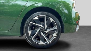 Peugeot 308 1.2 PureTech Allure Premium Hatchback 5dr Petrol EAT Euro 6 (s/s