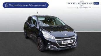Peugeot 208 1.2 PureTech Tech Edition Hatchback 5dr Petrol Manual Euro 6 (s/