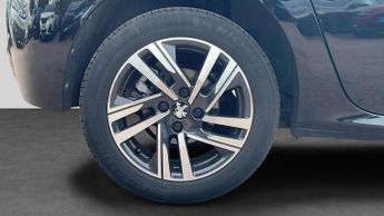 Peugeot 208 1.2 PureTech Allure Premium + Hatchback 5dr Petrol EAT Euro 6 (s
