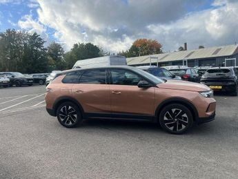 Vauxhall Grandland 1.2 GS SUV 5dr Petrol Hybrid e-DCT Euro 6 (s/s) (136 ps)