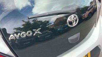 Toyota Aygo X 1.0 VVT-i Pure Hatchback 5dr Petrol x-shift Euro 6 (s/s) (72 ps)