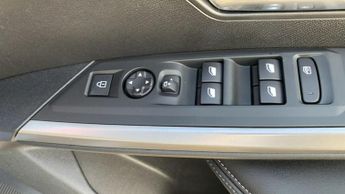 Peugeot 5008 1.2 Allure SUV 5dr Petrol Hybrid e-DSC6 Euro 6 (s/s) (136 ps)