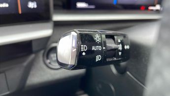 Vauxhall Grandland 1.2 GS SUV 5dr Petrol Hybrid e-DCT Euro 6 (s/s) (136 ps)