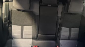 Vauxhall Grandland 1.2 GS SUV 5dr Petrol Hybrid e-DCT Euro 6 (s/s) (136 ps)