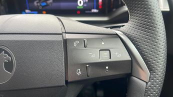 Vauxhall Grandland Electric 73kWh GS SUV 5dr Electric Auto (213 ps)