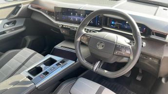 Vauxhall Grandland Electric 73kWh GS SUV 5dr Electric Auto (213 ps)