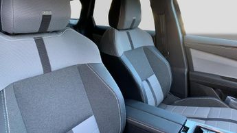 Vauxhall Grandland 1.2 GS SUV 5dr Petrol Hybrid e-DCT Euro 6 (s/s) (136 ps)