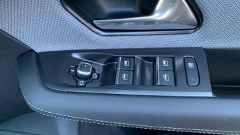 Vauxhall Grandland 1.2 GS SUV 5dr Petrol Hybrid e-DCT Euro 6 (s/s) (136 ps)