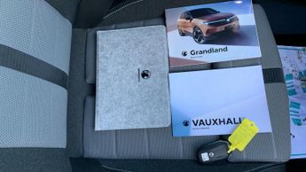 Vauxhall Grandland 1.2 GS SUV 5dr Petrol Hybrid e-DCT Euro 6 (s/s) (136 ps)