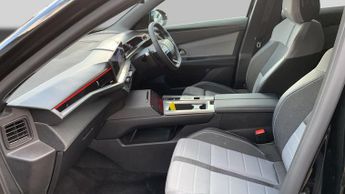 Vauxhall Grandland 1.2 GS SUV 5dr Petrol Hybrid e-DCT Euro 6 (s/s) (136 ps)