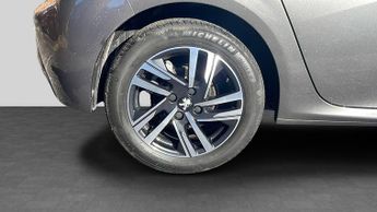 Peugeot 208 1.2 PureTech Allure Premium + Hatchback 5dr Petrol EAT Euro 6 (s