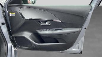 Peugeot 208 50kWh E-Style Hatchback 5dr Electric Auto (11kW Charger) (136 ps