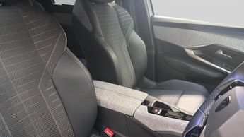 Peugeot 5008 1.2 GT SUV 5dr Petrol Hybrid e-DSC6 Euro 6 (s/s) (145 ps)