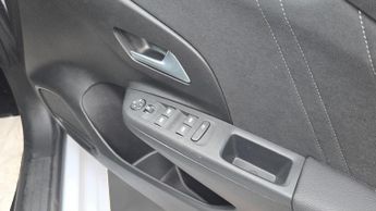 Vauxhall Corsa 1.2 Hybrid Ultimate Hatchback 5dr Petrol Hybrid e-DCT Euro 6 (s/