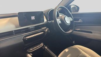 Fiat 600 1.2 MHEV La Prima SUV 5dr Petrol Hybrid e-DCT Euro 6 (s/s) (136 