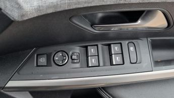 Peugeot 5008 73kWh GT SUV 5dr Electric Auto (11kW Charger) (210 ps)