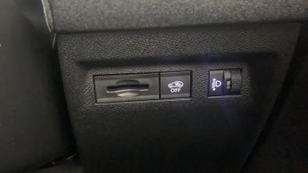 Vauxhall Grandland 1.2 GS SUV 5dr Petrol Hybrid e-DCT Euro 6 (s/s) (145 ps)