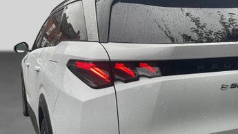 Peugeot 5008 73kWh GT SUV 5dr Electric Auto (11kW Charger) (210 ps)