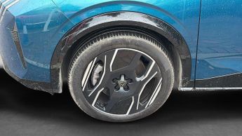 Peugeot 3008 73kWh GT Auto 5dr (11kW Charger)