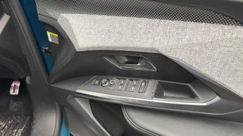 Peugeot 3008 73kWh GT Auto 5dr (11kW Charger)