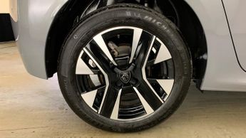 Peugeot 208 1.2 Allure Hatchback 5dr Petrol Hybrid e-DSC6 Euro 6 (s/s) (110 