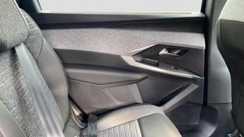 Peugeot 5008 73kWh Allure SUV 5dr Electric Auto (11kW Charger) (210 ps)