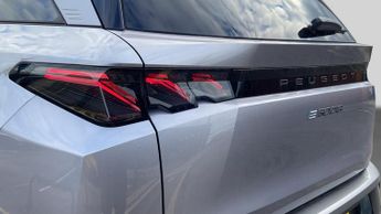 Peugeot 5008 73kWh GT SUV 5dr Electric Auto (11kW Charger) (210 ps)