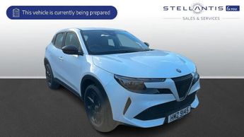 Alfa Romeo Junior 1.2 MHEV Ibrida SUV 5dr Petrol Hybrid e-DCT Euro 6 (s/s) (136 ps