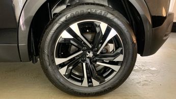 Peugeot 2008 50kWh Allure Premium + SUV 5dr Electric Auto (7kW Charger) (136 