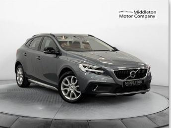 Volvo V40 CROSS COUNTRY 1.5 T3 Pro Hatchback 5dr Petrol Auto Euro 6 (ss) (