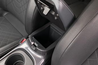 NISSAN JUKE  1.0 DiG-T 114 Tekna 5dr DCT Hatchback