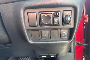 NISSAN JUKE  1.6 N-Connecta 5dr Xtronic Hatchback