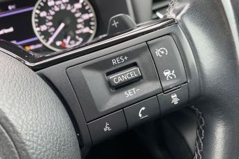 NISSAN QASHQAI  1.3 DiG-T MH 158 N-Connecta 5dr Xtronic Hatchback