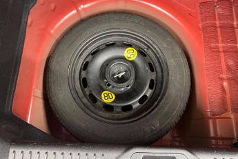 FORD FIESTA  1.0 L EcoBoost Hybrid Trend 5dr 6Spd 125PS