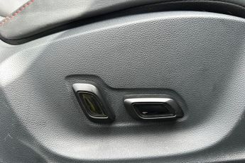 MG MOTOR UK ZS  1.0T GDi Exclusive 5dr DCT Hatchback