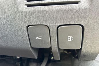 MG MOTOR UK ZS  1.0T GDi Exclusive 5dr DCT Hatchback