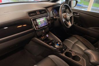NISSAN LEAF  110kW Tekna 39kWh 5dr Auto Hatchback