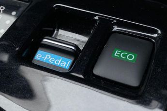 NISSAN LEAF  110kW Tekna 39kWh 5dr Auto Hatchback