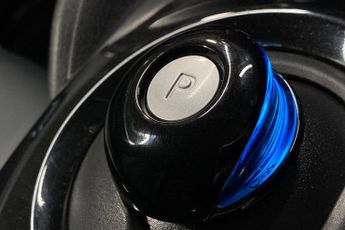 NISSAN LEAF  110kW Tekna 39kWh 5dr Auto Hatchback