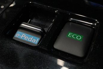 NISSAN LEAF  110kW Tekna 39kWh 5dr Auto Hatchback