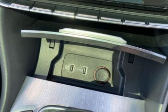 MG MOTOR UK HS  1.5 T-GDI PHEV Exclusive 5dr Auto Hatchback